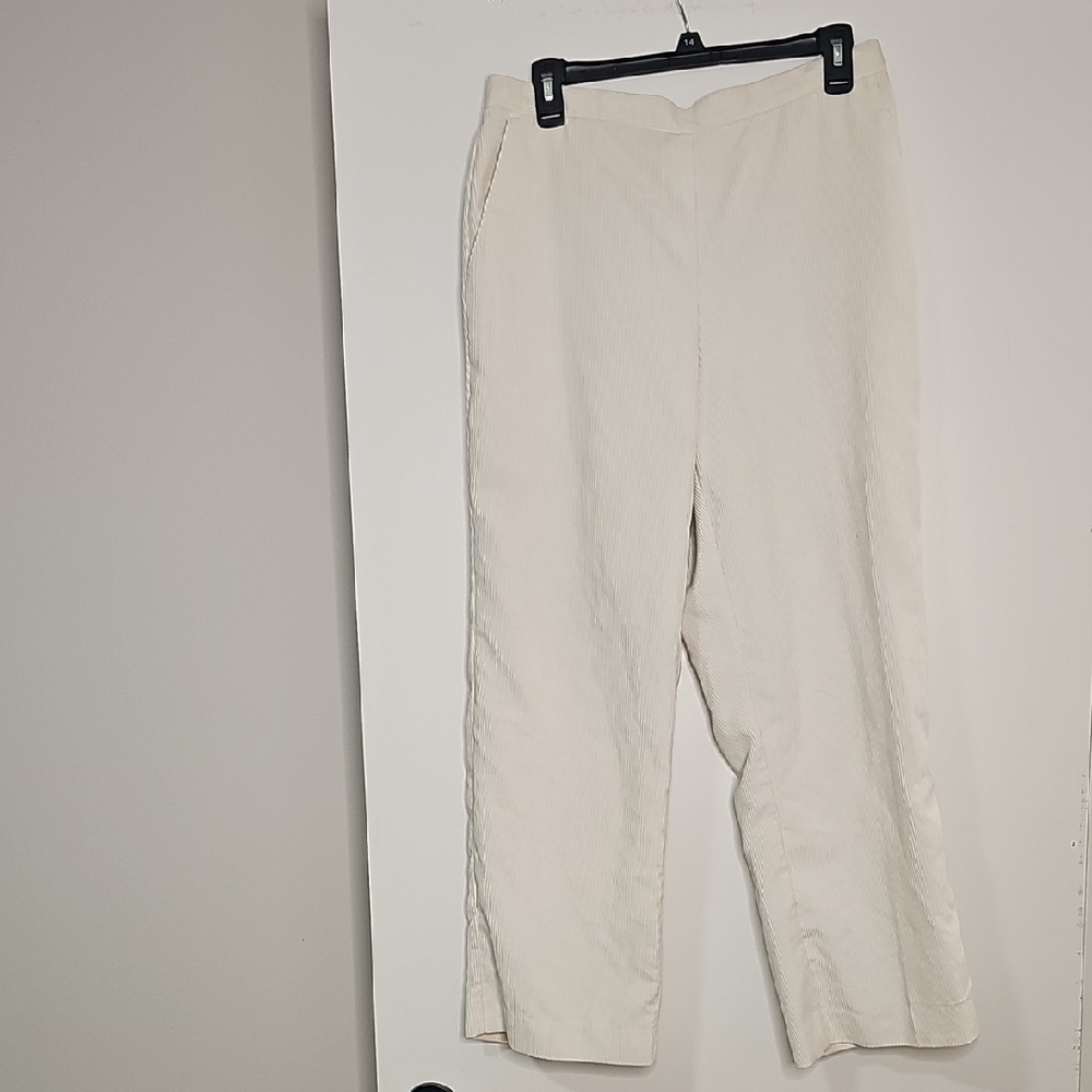 Alfred Dunner White Elastic-Waist Pants